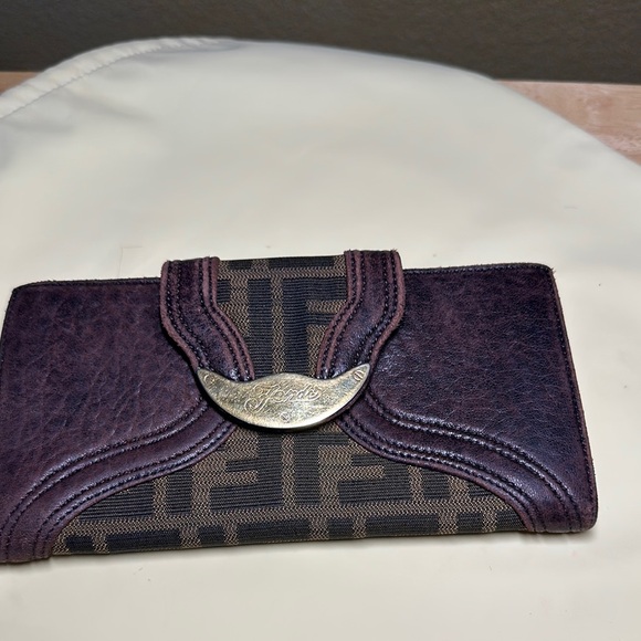 FENDI, Excellent Condition Women's Long Wallet/Clutch - Picture 1 of 6
